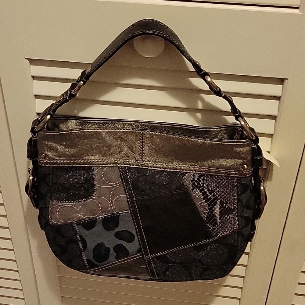 NWT: COACH Tonal Patchwork Zoe - Picture 2 of 16